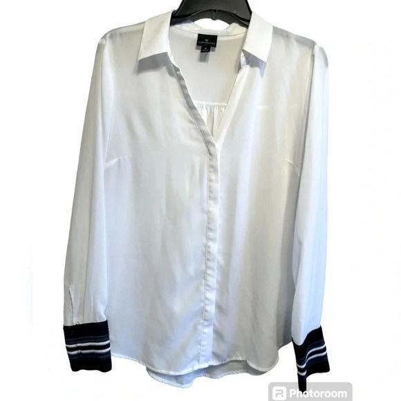 Worthington white colored v- neck concealed button blouse w/ decorative cuff  M - Picture 1 of 8